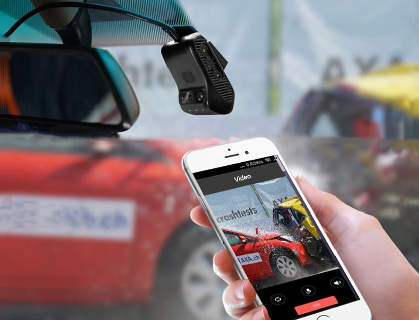 kamerë në makinë me aplikacionin GPS hotspot