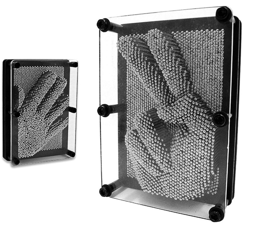 Pllakë arti me gjilpërë - lodër 3D si një art modern
