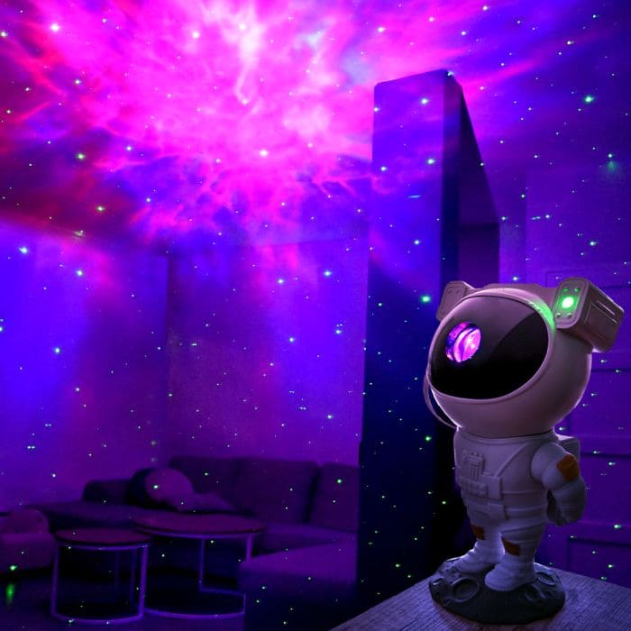 kozmonaut projektor muri qielli i natës galaktikë