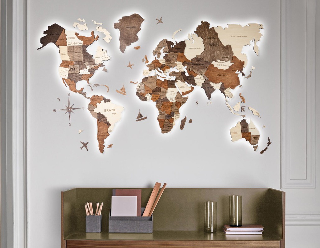 Piktura 3D në hartat e botës në mur