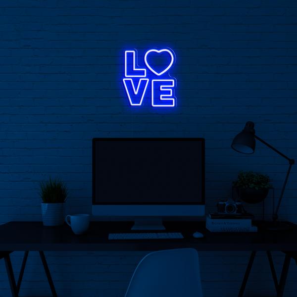 Tabela LED neon ne mur - logo 3D LOVE - me dimensione 50 cm