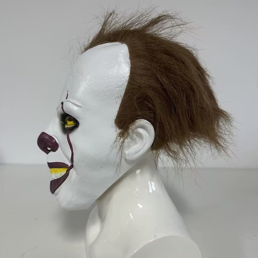 Maska e frikshme e kllounit për karnaval