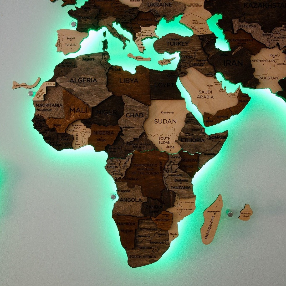 hartat e botës prej druri me ndriçim led